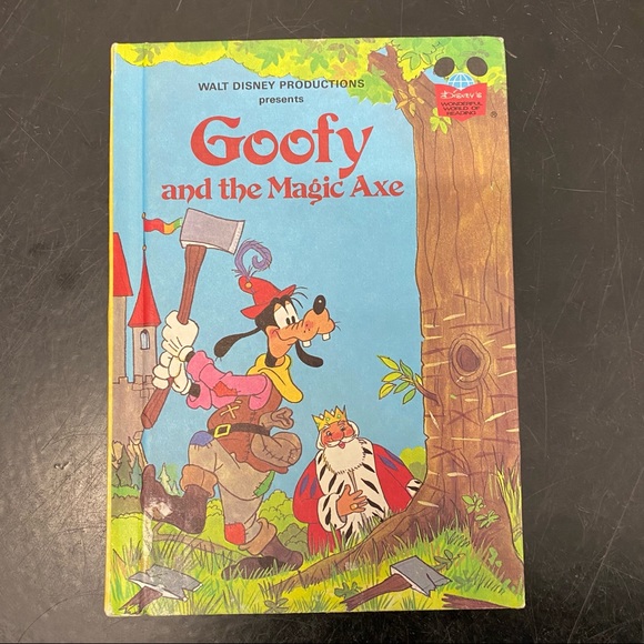 4 DISNEY KIDS BOOKS | PERFECT CONDITION - Picture 2 of 12